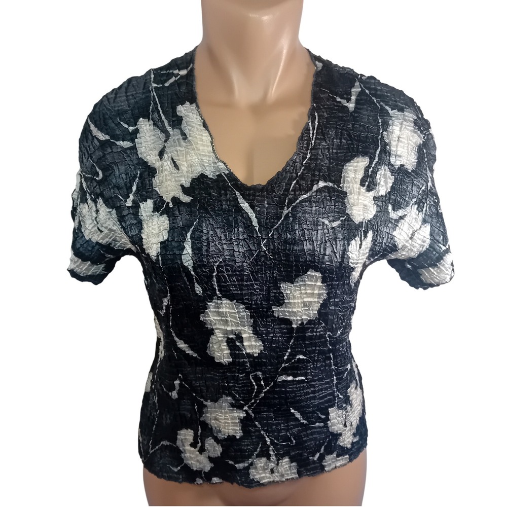 Vintage Plisse Floral Crinkle Textured Short Sleeve VNeck Top Bohemian Cottage M
